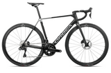 ORCA M20iTEAM 2026 - <br> Diamond Carbon View <br> > Dostupno na webshopu