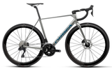 ORCA M30i LTD PWR 2027 - <br> Spark Silver/Titan Grey <br> > Dostupno na webshopu