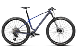 ALMA M-TEAM AXS 2027 - Noctiluca Carbon/Cobalt Blue <br> > Dostupno na webshopu
