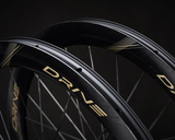 DRIVE 50D II CERAMIC - GOLD - 1280g - set karbonskih cestovnih kotača <br> Dostupno u trgovini i webshopu