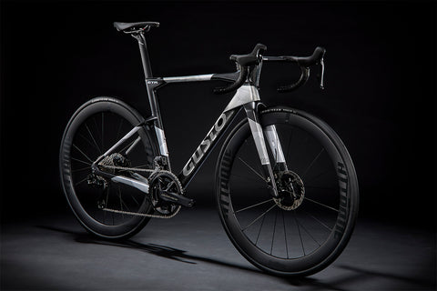 GTR DB SPORT 2026 - 105 Di2 - Jet Black <br> > Dostupno na webshopu