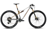 OIZ M-TEAM AXS MyO Custom 2026 - Spark Silver/Metallic Gold <br> > Dostupno u M velicini