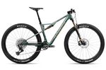 OIZ M10-AXS 2025 - Seaweed Carbon/Spaceship Green <br> > Dostupno na webshopu