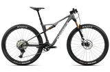 OIZ M10 XT Di2 2026 - Diamond Carbon View <br> > Dostupno na webshopu