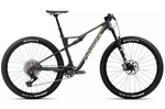OIZ M11 AXS New 2023 - Powder Black <br> > Dostupno na webshopu