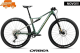 OIZ M30 2026 - Seaweed Carbon/Spaceship Green <br> > Dostupno na webshopu