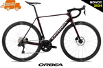 ORCA M35i 2025 -  <br> Wine Red <br> > Dostupno na webshopu