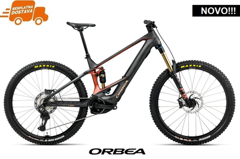 WILD M-TEAM XT Di2 2026 - Diamond Carbon/Mars Red <br> > Dostupno na webshopu