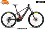 WILD M10 2026 - Diamond Carbon/Mars Red <br> > Dostupno na webshopu