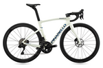 F5 105 Di2 MOST CARBON 2025 - Furious White <br> > Dostupno na webshopu