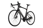 X1 105 2023 - Shiny Black <br> > Dostupno u trgovini i webshopu