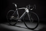 DURO EVO DB PRO ULTRA 2024 Ultegra Di2 - Black/White <br> > Dostupno na webshopu