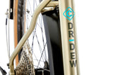 DR DEW 650 - Metallic Pewter <br> > Dostupno na webshopu