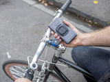 Adapter za mobitel - univerzalni <br> > Dostupno odmah
